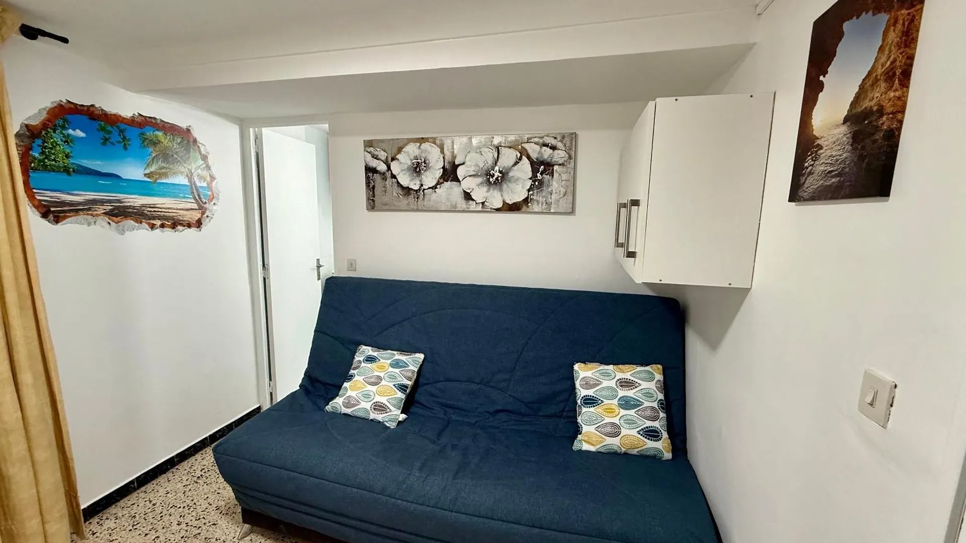 Awaydays - Karina - 1St Sea Line Studio Empuriabrava Apartment